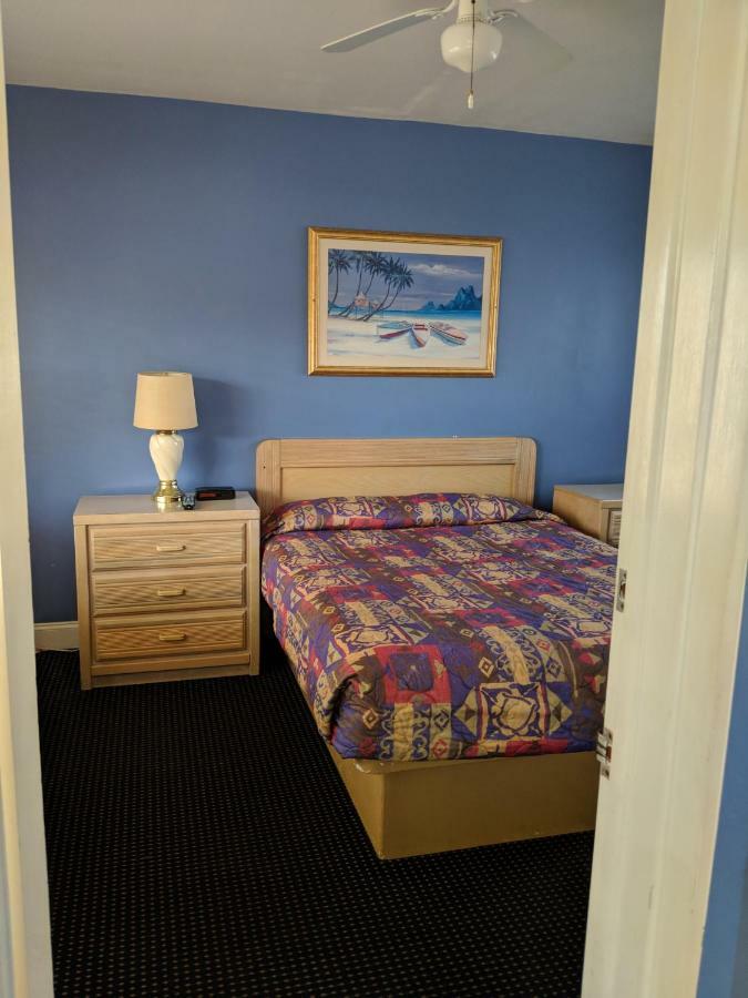 Arvilla Resort St. Pete Beach Exterior photo