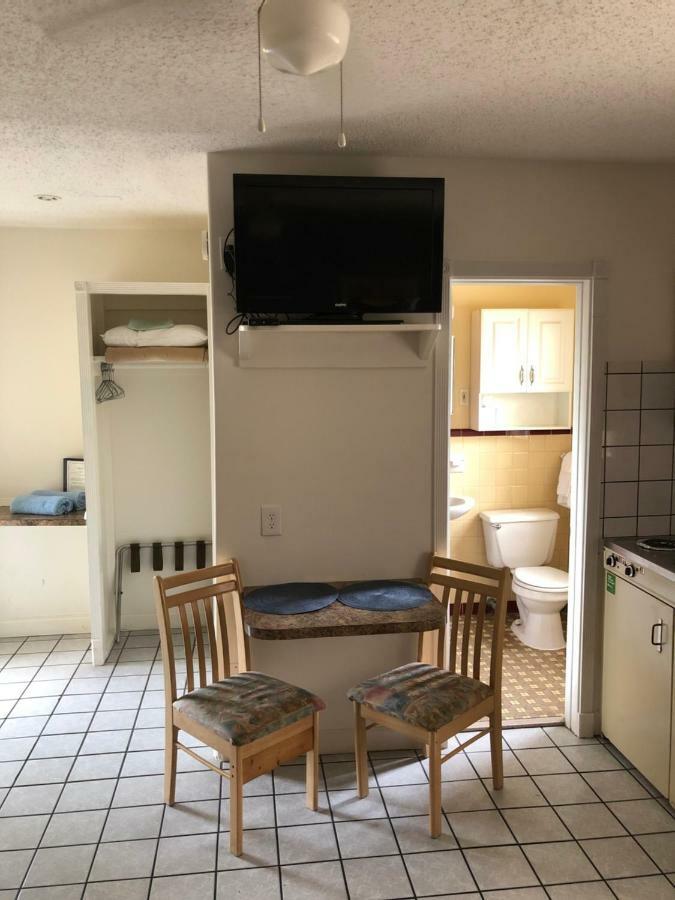 Arvilla Resort St. Pete Beach Exterior photo